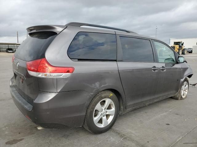 2012 Toyota Sienna LE