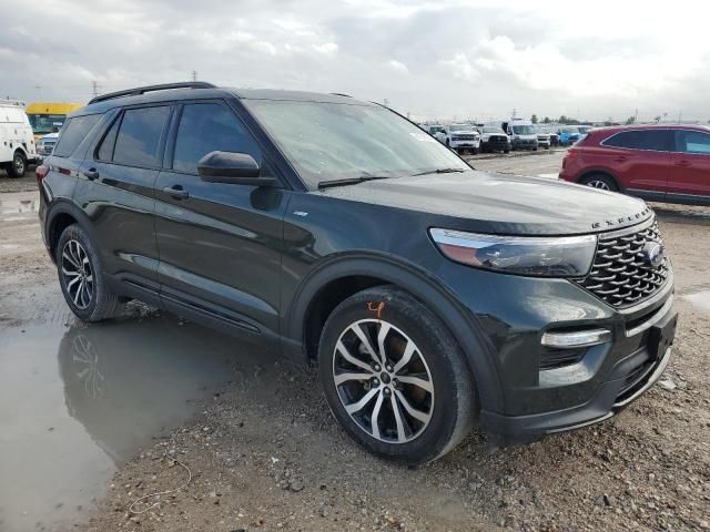 2022 Ford Explorer ST-Line