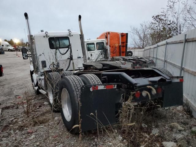 2015 Kenworth Construction T880