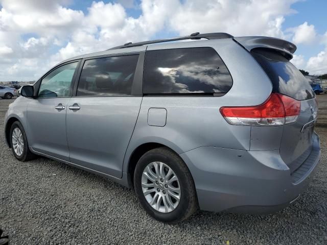 2013 Toyota Sienna XLE