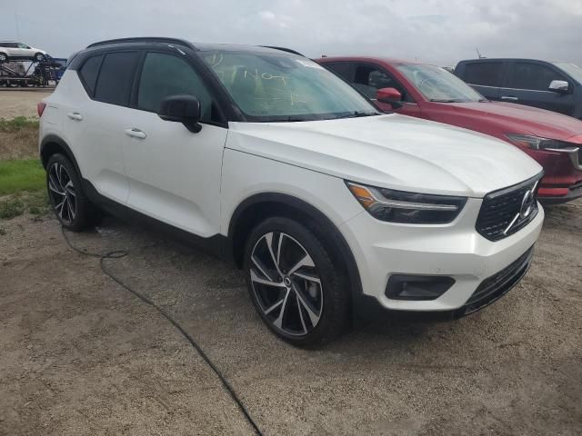 2021 Volvo XC40 T5 R-Design