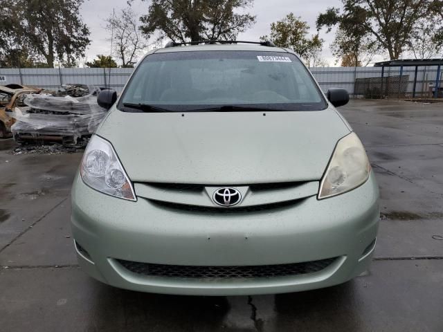 2010 Toyota Sienna CE