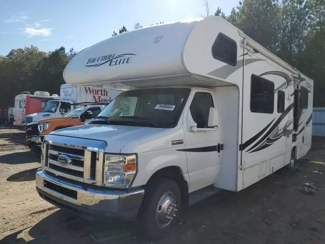 2011 Ford Econoline E450 Super Duty Cutaway Van