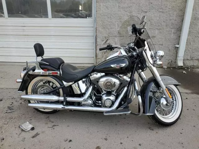 2011 Harley-Davidson Flstn