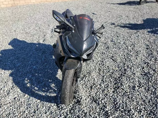 2022 Honda CBR650 RA