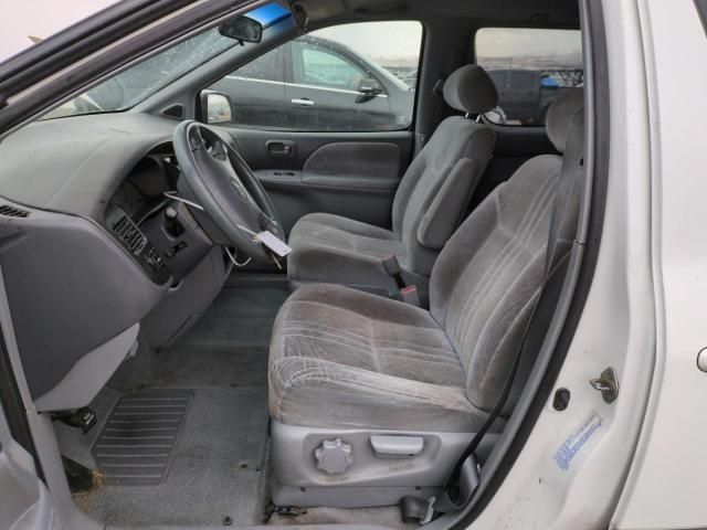 1998 Toyota Sienna LE