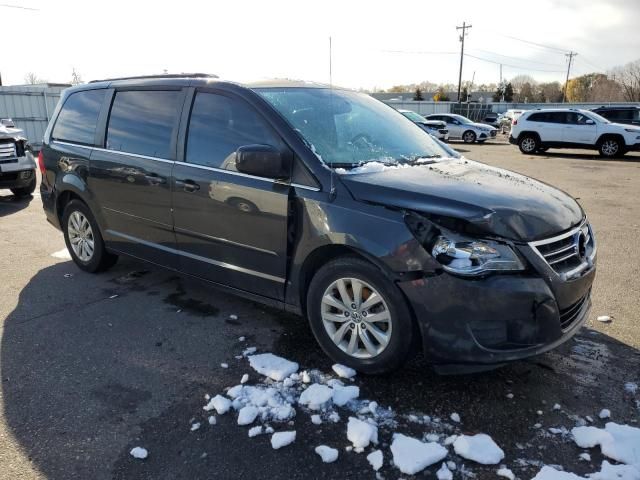 2012 Volkswagen Routan SE