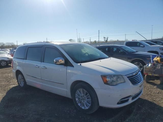 2012 Chrysler Town & Country Limited