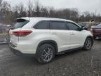 2017 Toyota Highlander SE