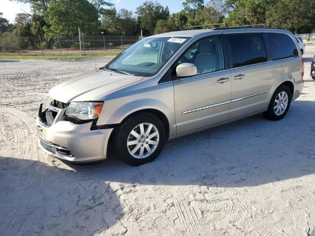 2014 Chrysler Town & Country Touring