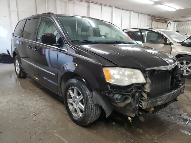 2010 Chrysler Town & Country Touring