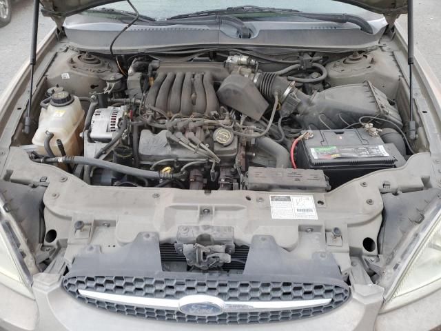 2002 Ford Taurus SE