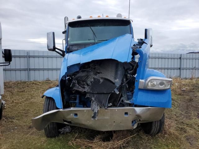 2018 Peterbilt 567