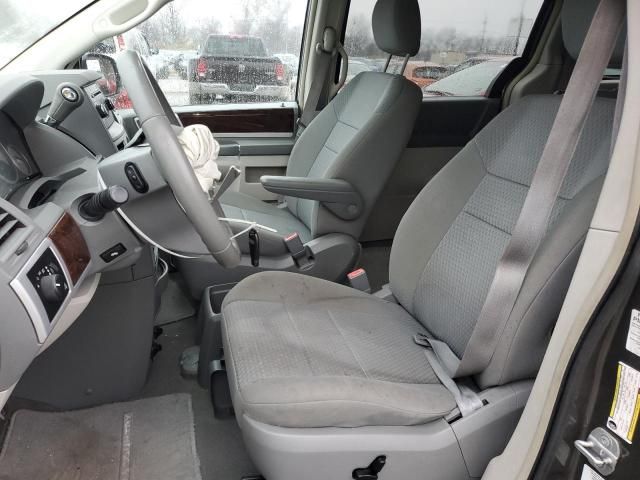 2010 Chrysler Town & Country Touring