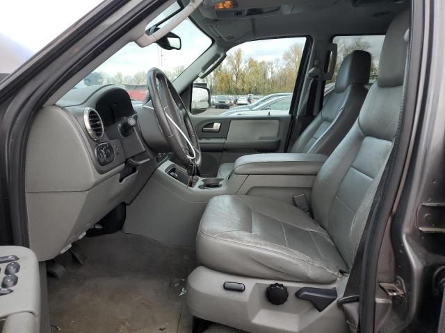 2004 Ford Expedition XLT