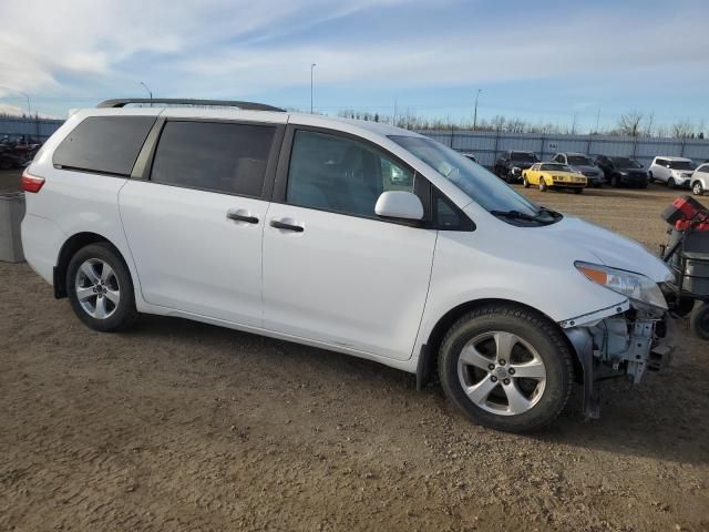 2017 Toyota Sienna