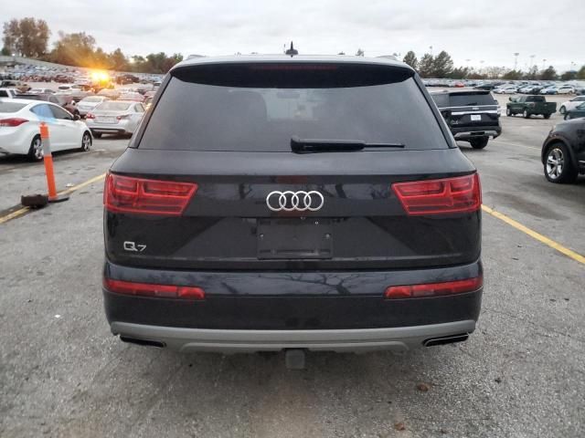 2019 Audi Q7 Prestige