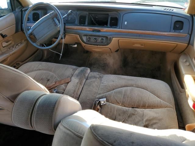 1995 Ford Crown Victoria LX