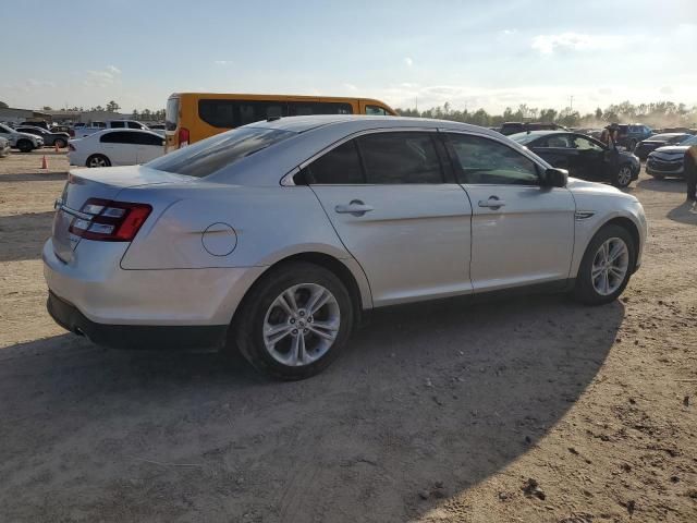 2017 Ford Taurus SE