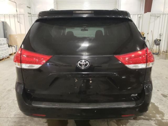 2014 Toyota Sienna XLE