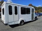 2015 Ford Econoline E350 Super Duty Cutaway Van