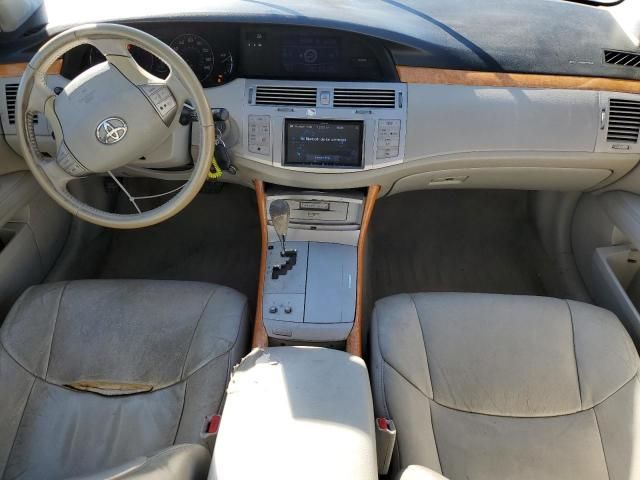 2005 Toyota Avalon XL