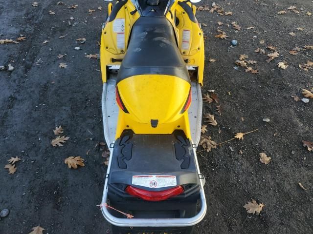 2005 Skidoo MXZ