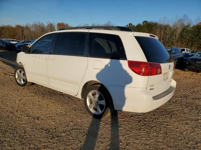 2006 Toyota Sienna CE