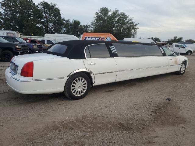 2006 Lincoln Town Car Executive