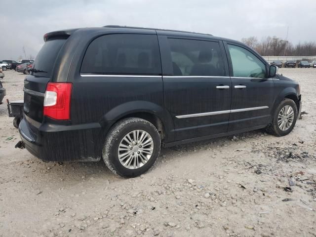 2013 Chrysler Town & Country Touring L