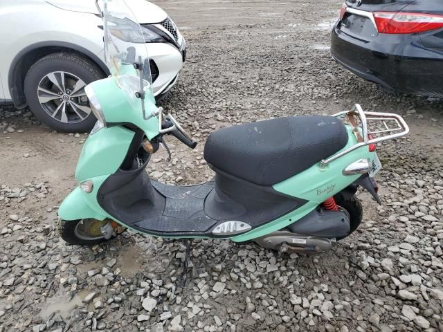 2012 Genuine Scooter Co. Buddy 125