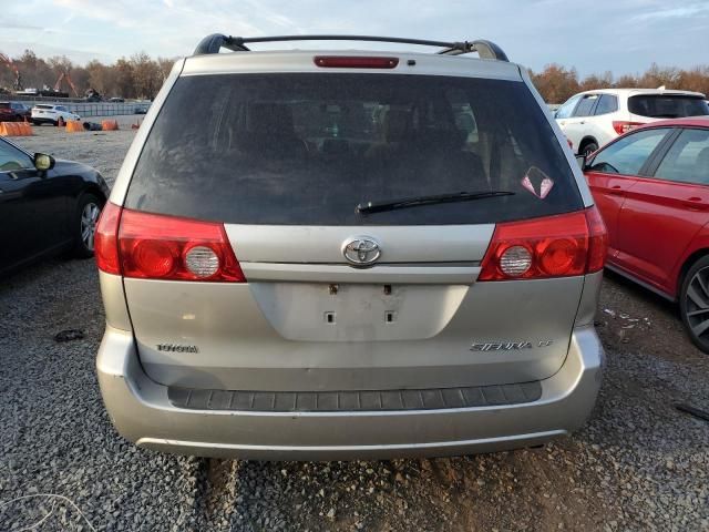 2010 Toyota Sienna CE