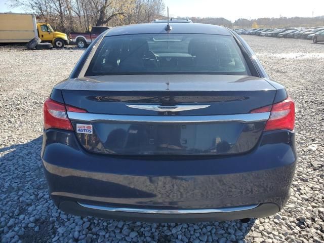 2013 Chrysler 200 Touring