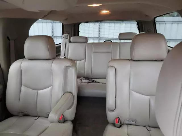 2004 GMC Yukon XL C1500