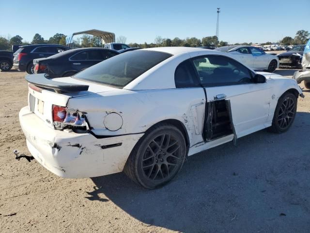 2004 Ford Mustang