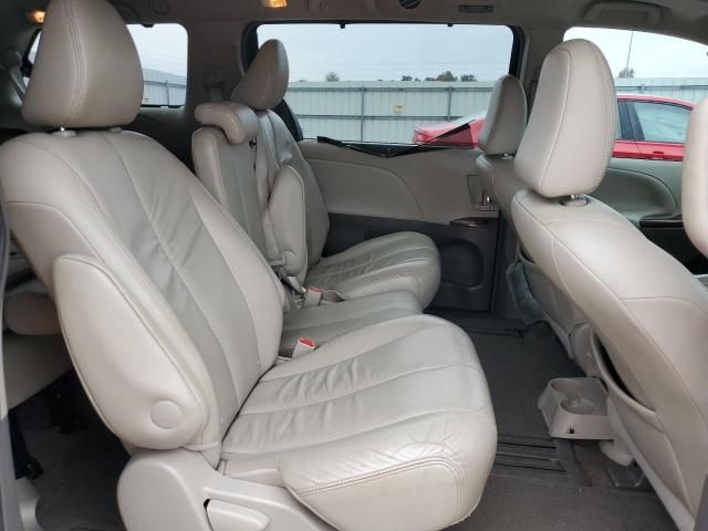 2012 Toyota Sienna XLE