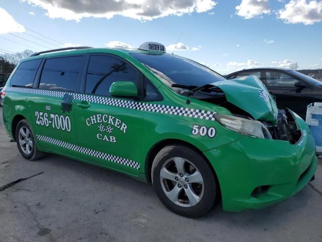 2012 Toyota Sienna LE