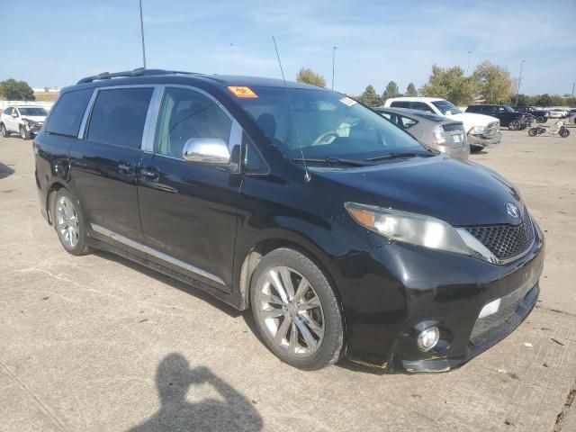 2011 Toyota Sienna Sport