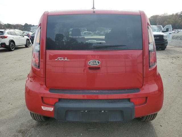 2011 KIA Soul +