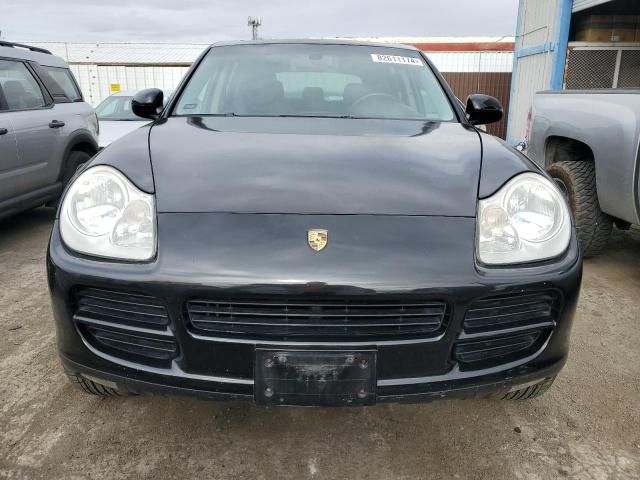 2004 Porsche Cayenne