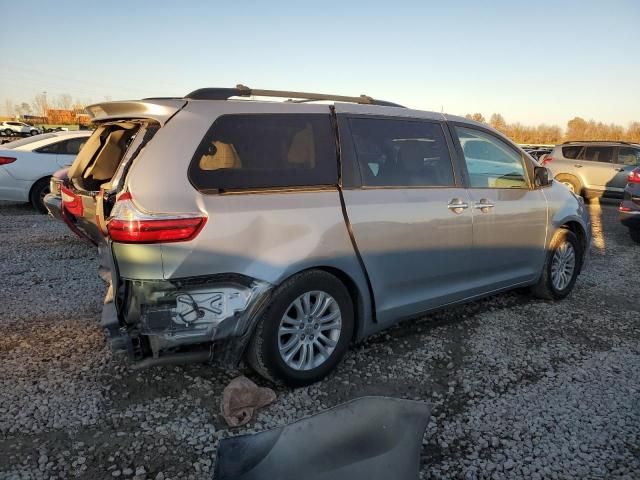 2015 Toyota Sienna XLE