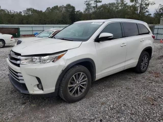 2018 Toyota Highlander SE