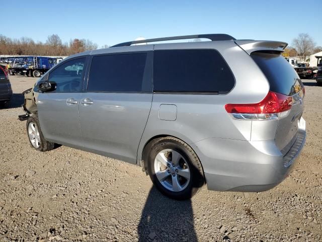 2014 Toyota Sienna LE