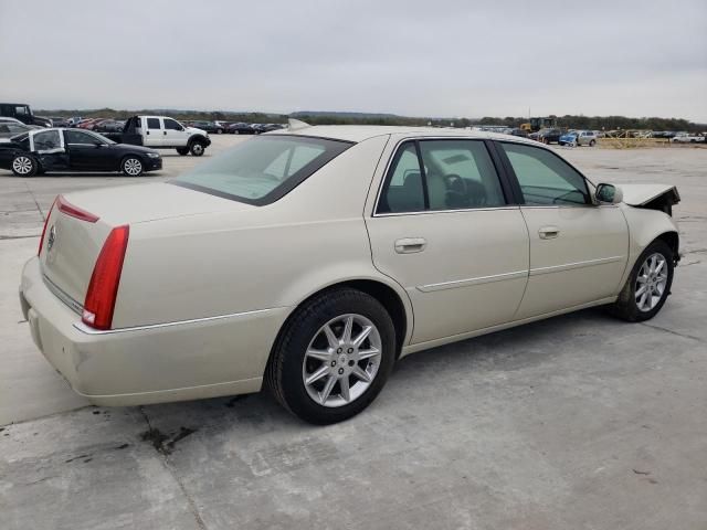 2010 Cadillac DTS Luxury Collection