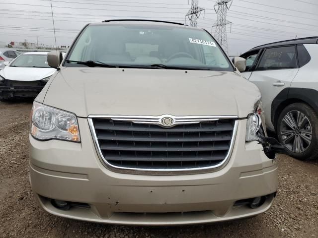 2009 Chrysler Town & Country Touring