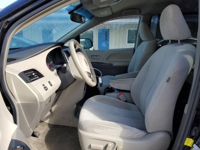 2011 Toyota Sienna LE