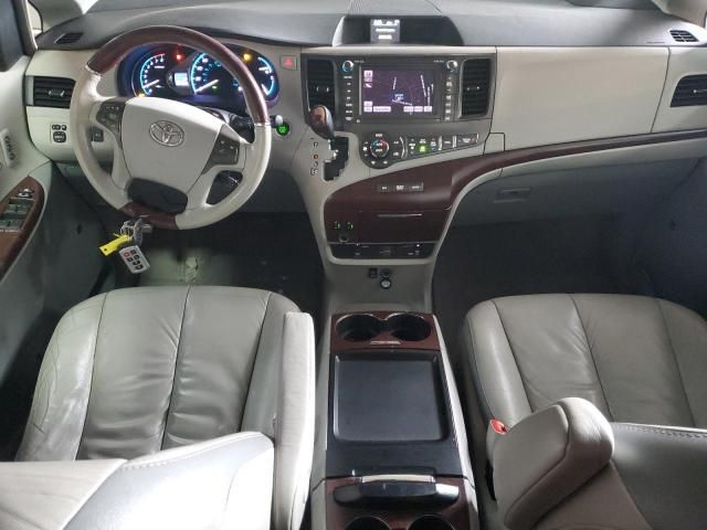 2011 Toyota Sienna XLE