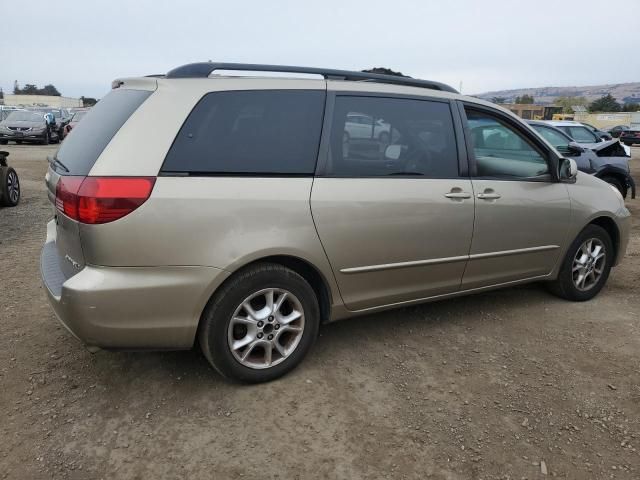 2004 Toyota Sienna XLE