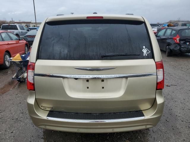 2011 Chrysler Town & Country Touring L