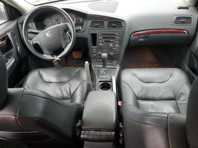 2004 Volvo XC70